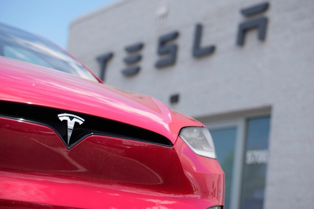 Tesla slashes prices amid slumping sales