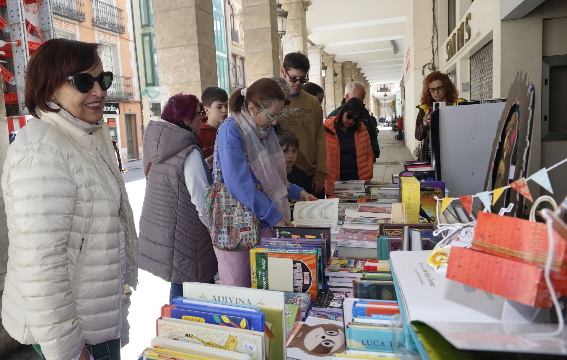 Books take the main street of Palencia
