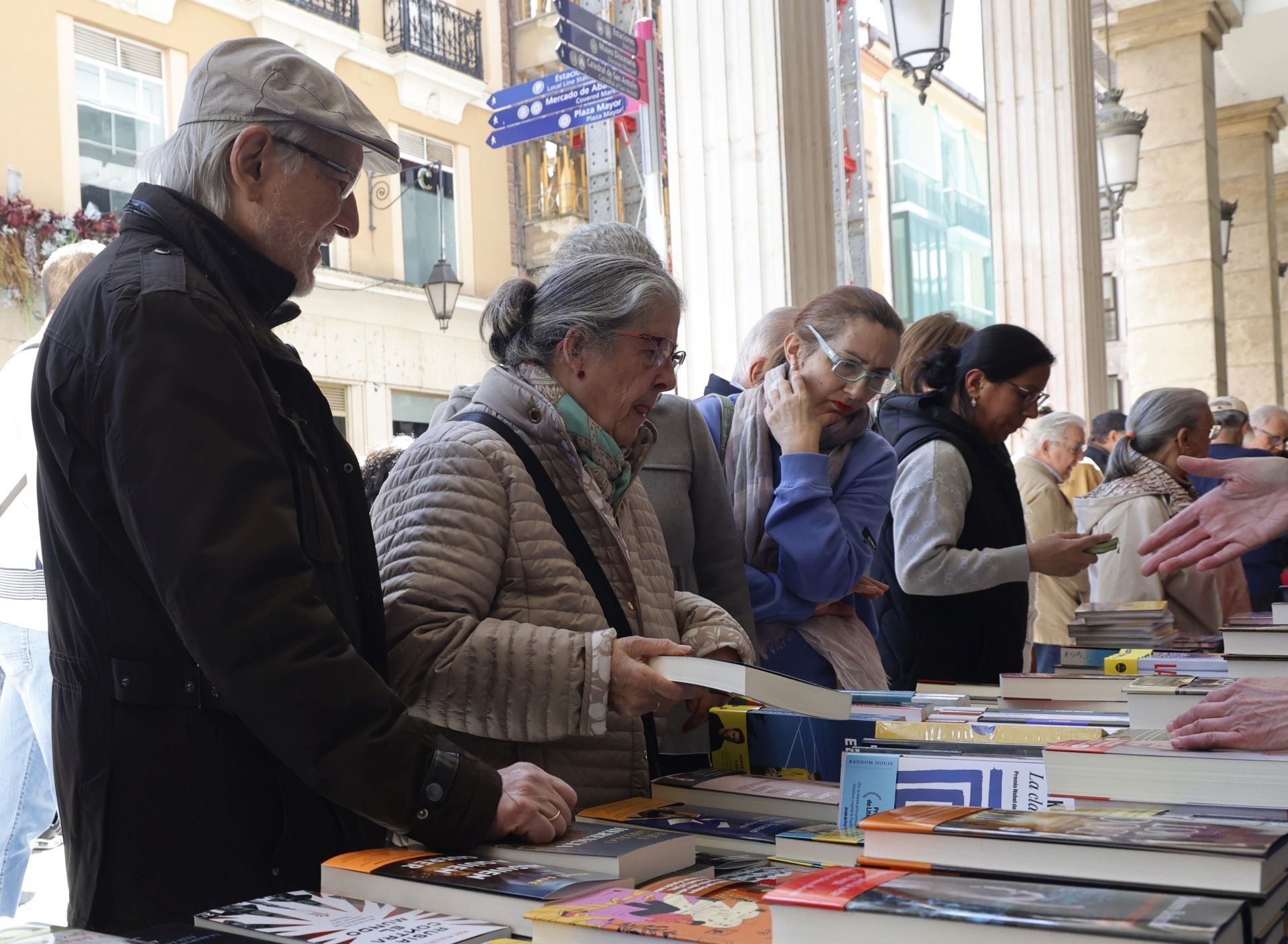 Books take the main street of Palencia