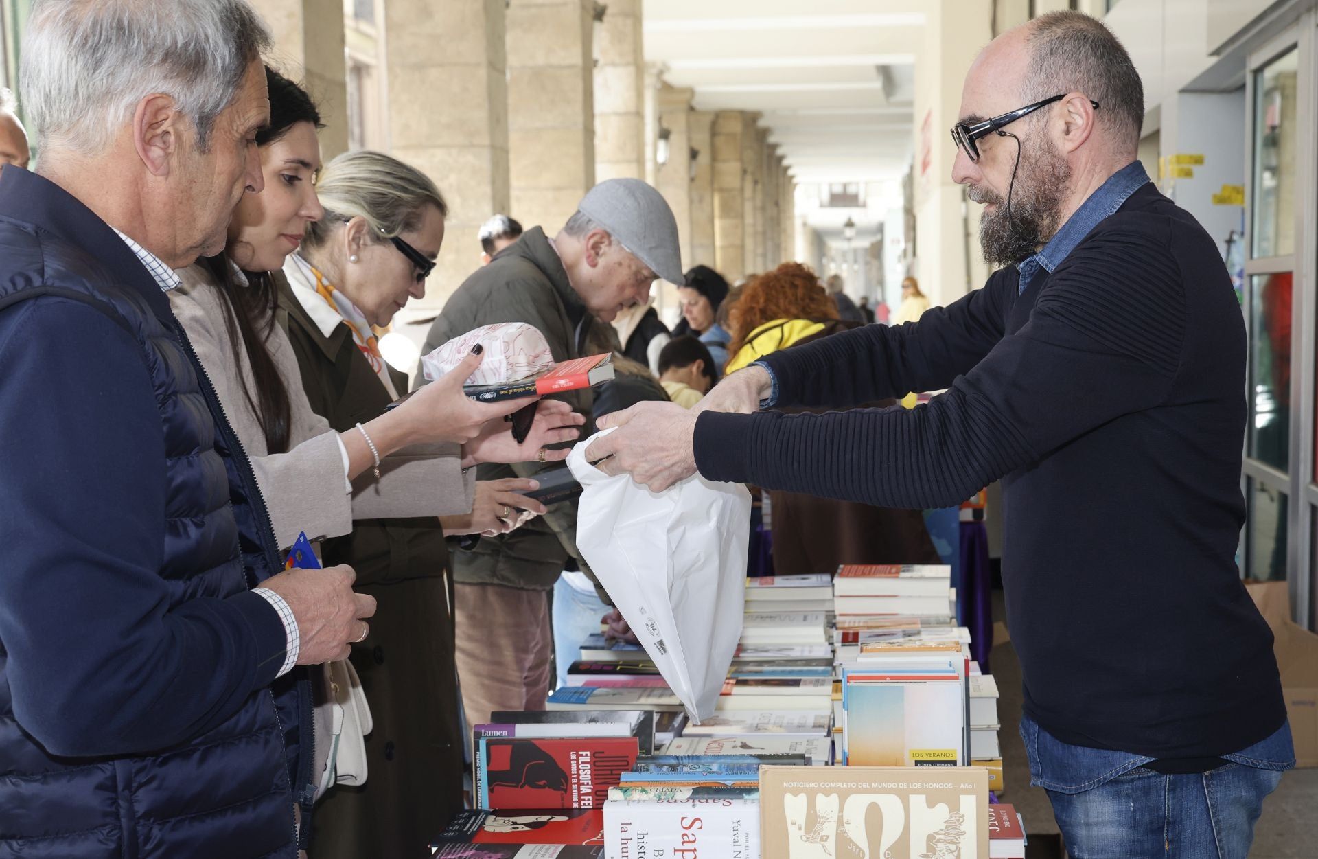 Books take the main street of Palencia