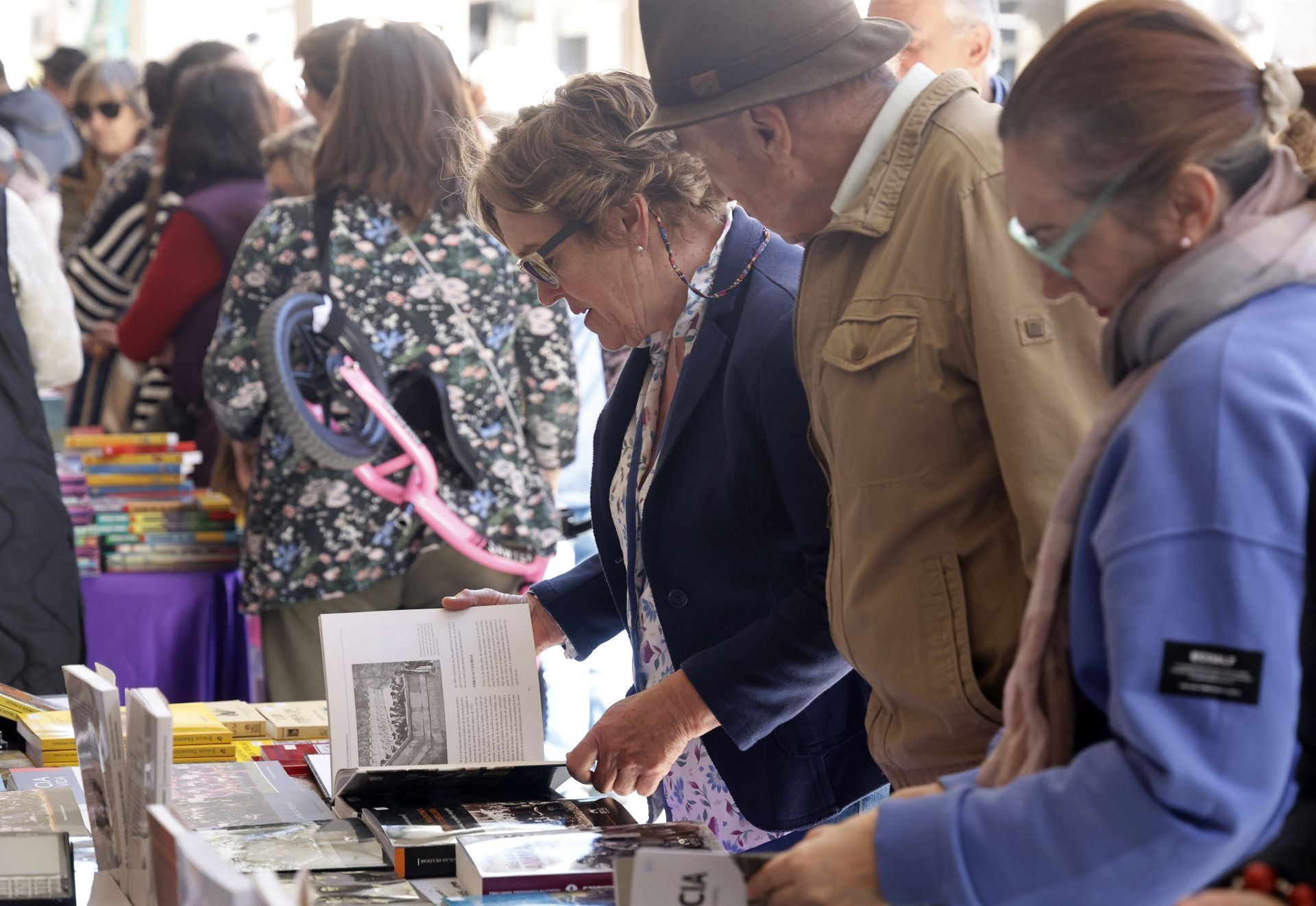 Books take the main street of Palencia