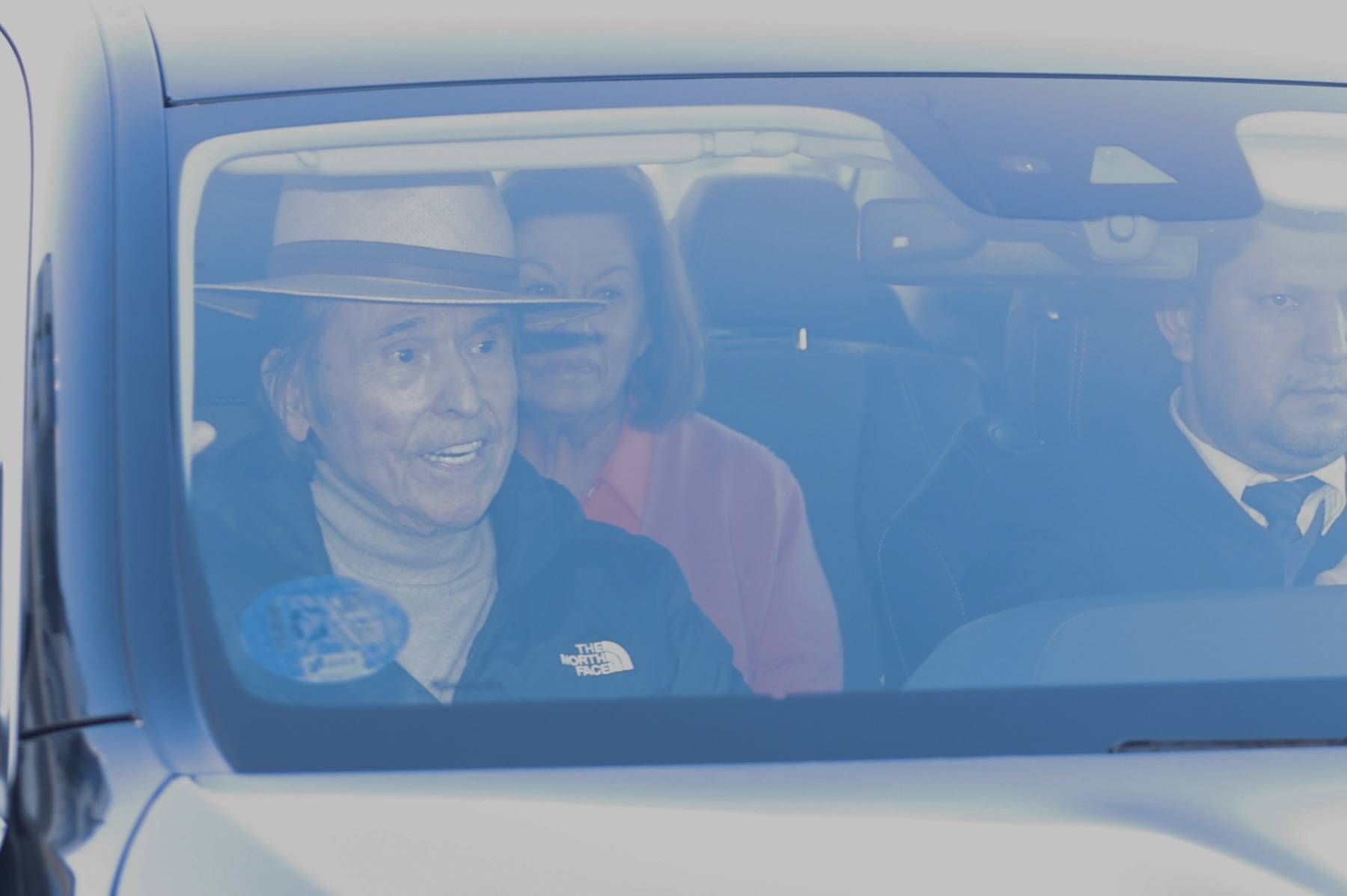 Raphael and Natalia Figueroa inside a vehicle. (Photo: Gtres)
