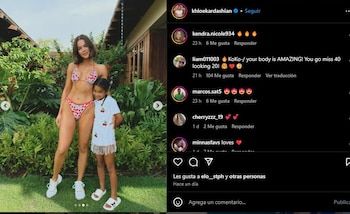 Khloe Kardashian posed in bikini