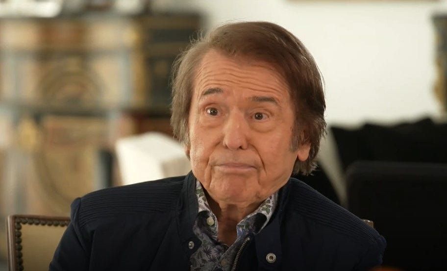 Raphael interviews Carlos del Amor