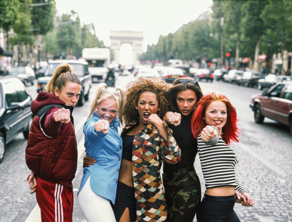 Medium plane of the Spice Girls posing in Paris