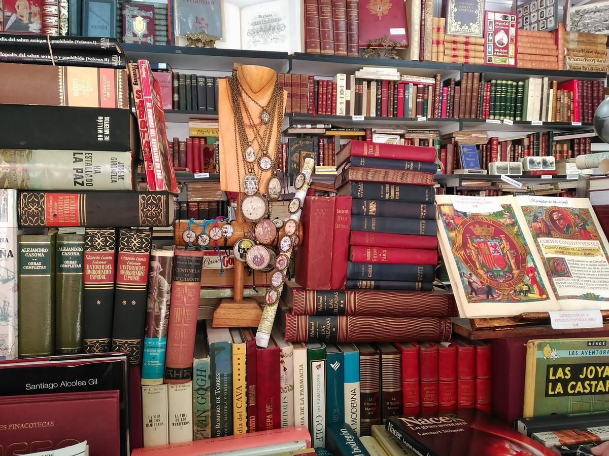 Participan un total de 37 librerías especializadas.