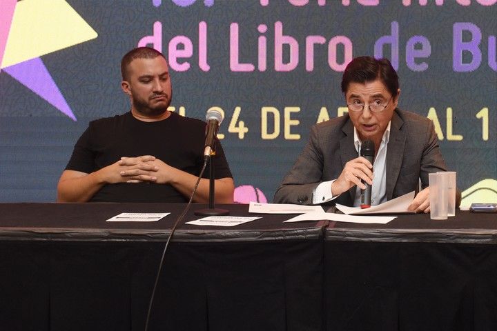 Jorge Fontevecchia and Tomás Rebord at the Book Fair. Photo Martín Bonetto