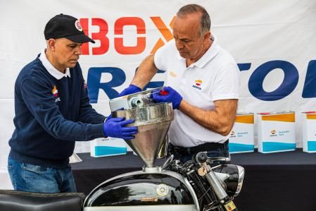 The Museum of the Spanish Moto of Alcalá de Henares has been the Repsol partner in this test, giving a good squad of Spanish classics. All rolled with total correction with this fuel