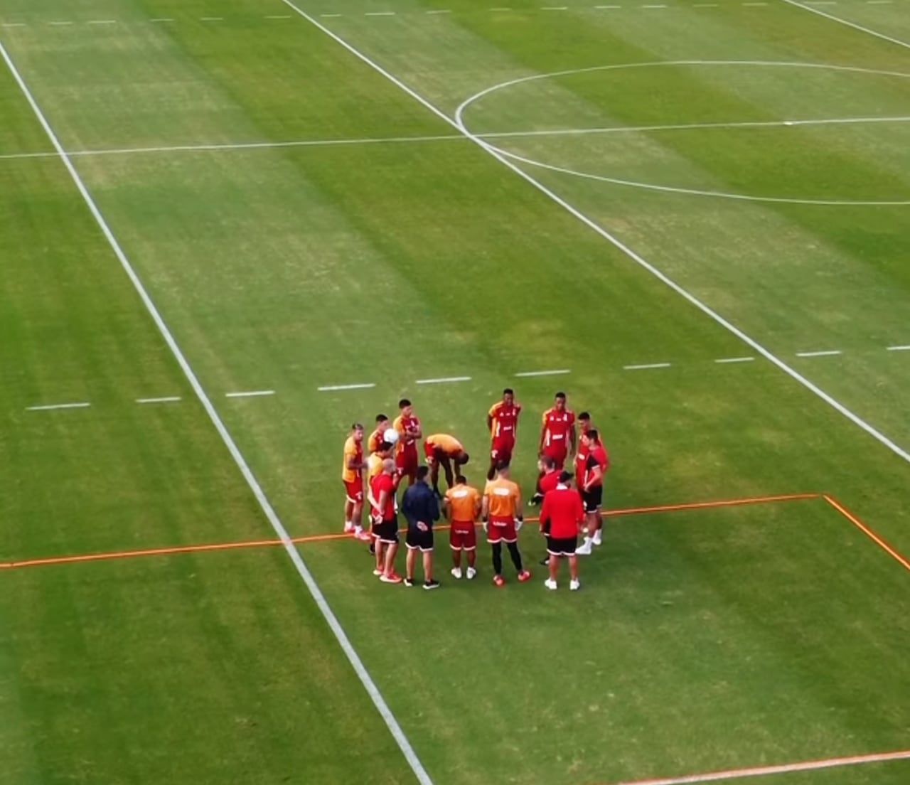 America had its first training in Brazil prior to duel against Corinthians
