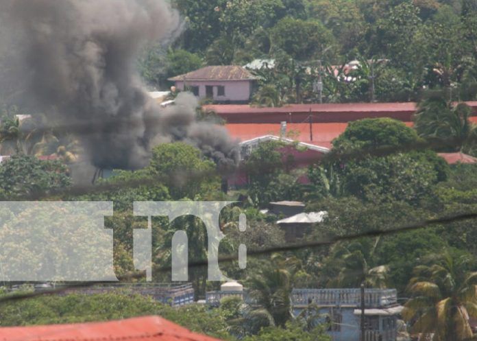 Photo: Fire in the Stationery Winery to the southern side of the Bluefields / TN8 hospital Photo: Fire in the Stationery Winery to the southern side of the Bluefields / TN8 hospital