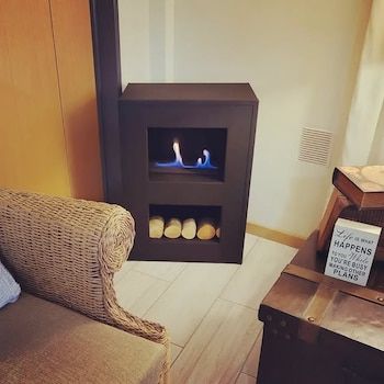 The burner includes a cloth
