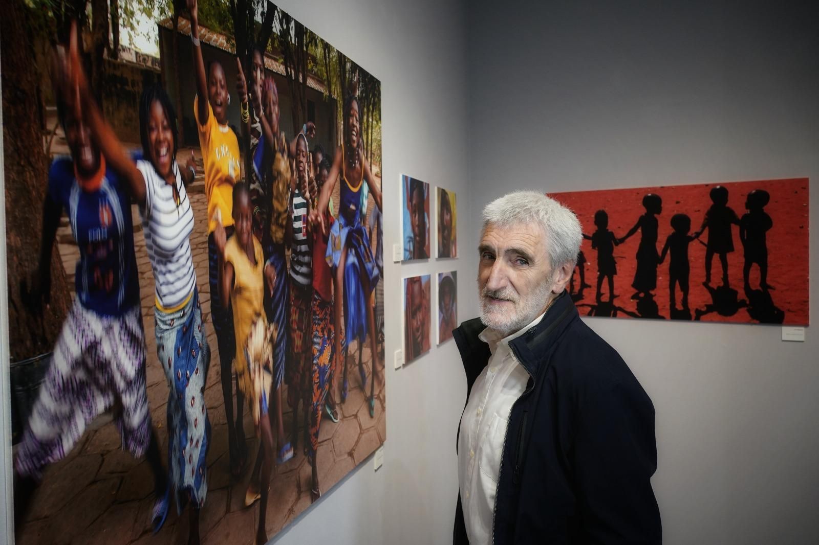 In images: Exhibition 'La Corneja Cindenta' Crows in Bilbao