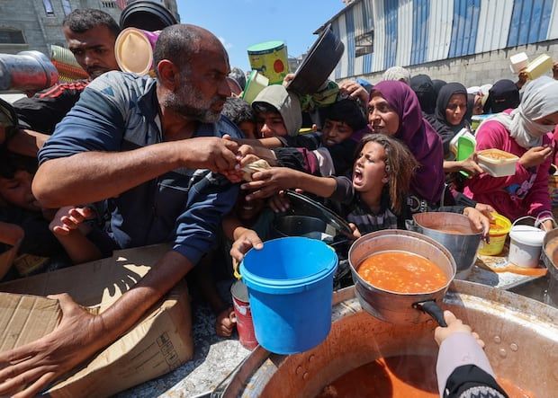 Israel maintains a blockade of humanitarian aid in Gaza. The population is the most affected in their war against Hamas.