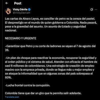 Vicky Dávila wrote a message