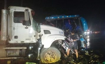 Shock between bus and gandola in Aragua leaves at least 21 injured Shock between bus and gandola in Aragua leaves at least 21 injured