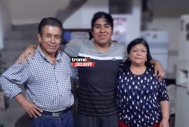 His parents supported him. Fabián's family celebrates his son's entry into medicine first of the general computation in admission 2025 UNFV. (Interview: Isabel Medina / Trome).