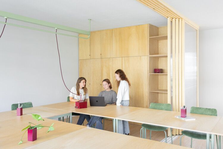 MIRADOR OFFICE / DODDS STUDY - INTERIOR PHOTOGRAPH, WOOD, TABLES, LIGHTING, CHAIRS