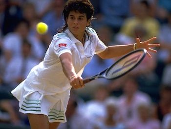 Gabriela Sabatini got four titles