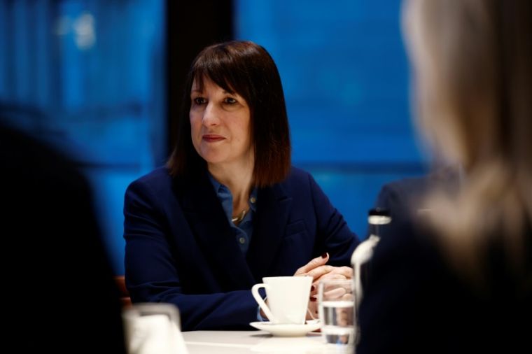 British Finance Minister Rachel Reeves participates in a meeting with business leaders in the center of London, January 28, 2025 (Pool / Benjamin Cremel)