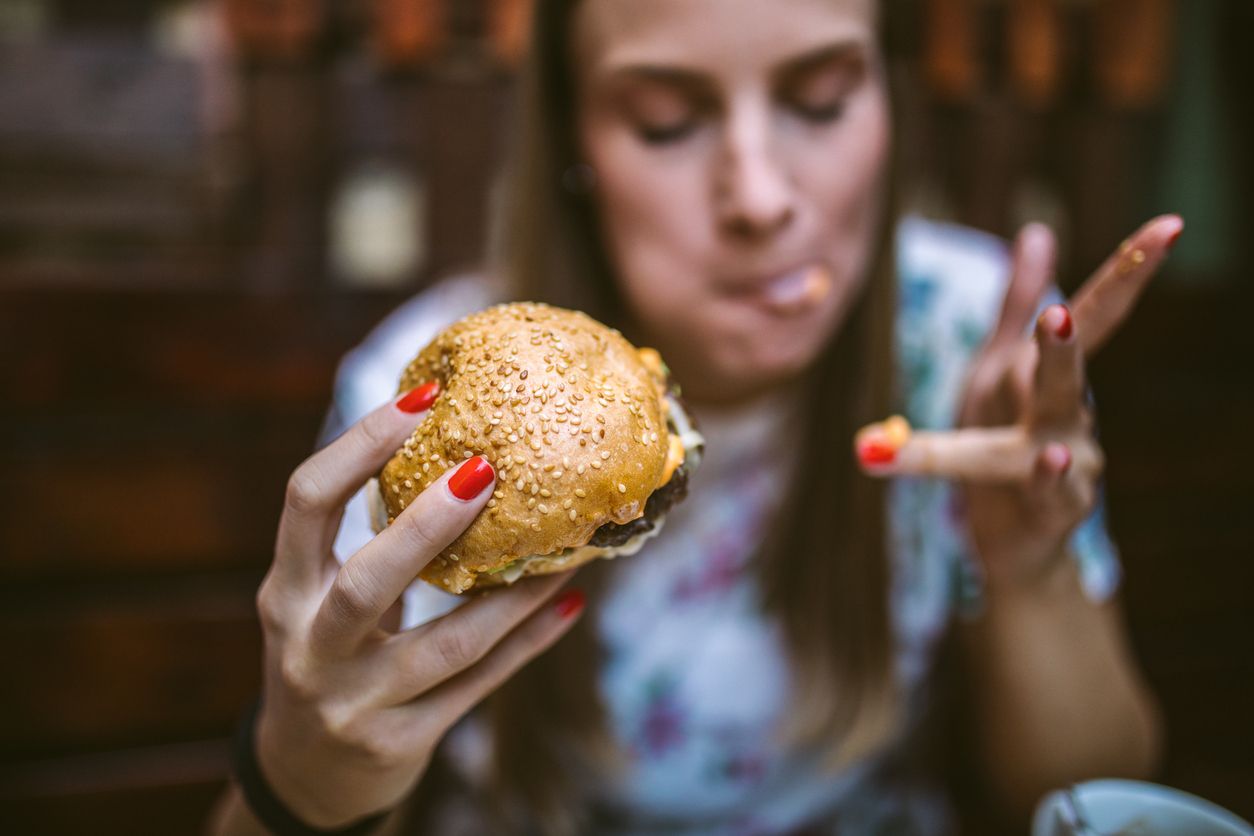 Too high consumption of ultraprocessed foods is related to a higher risk of premature death.