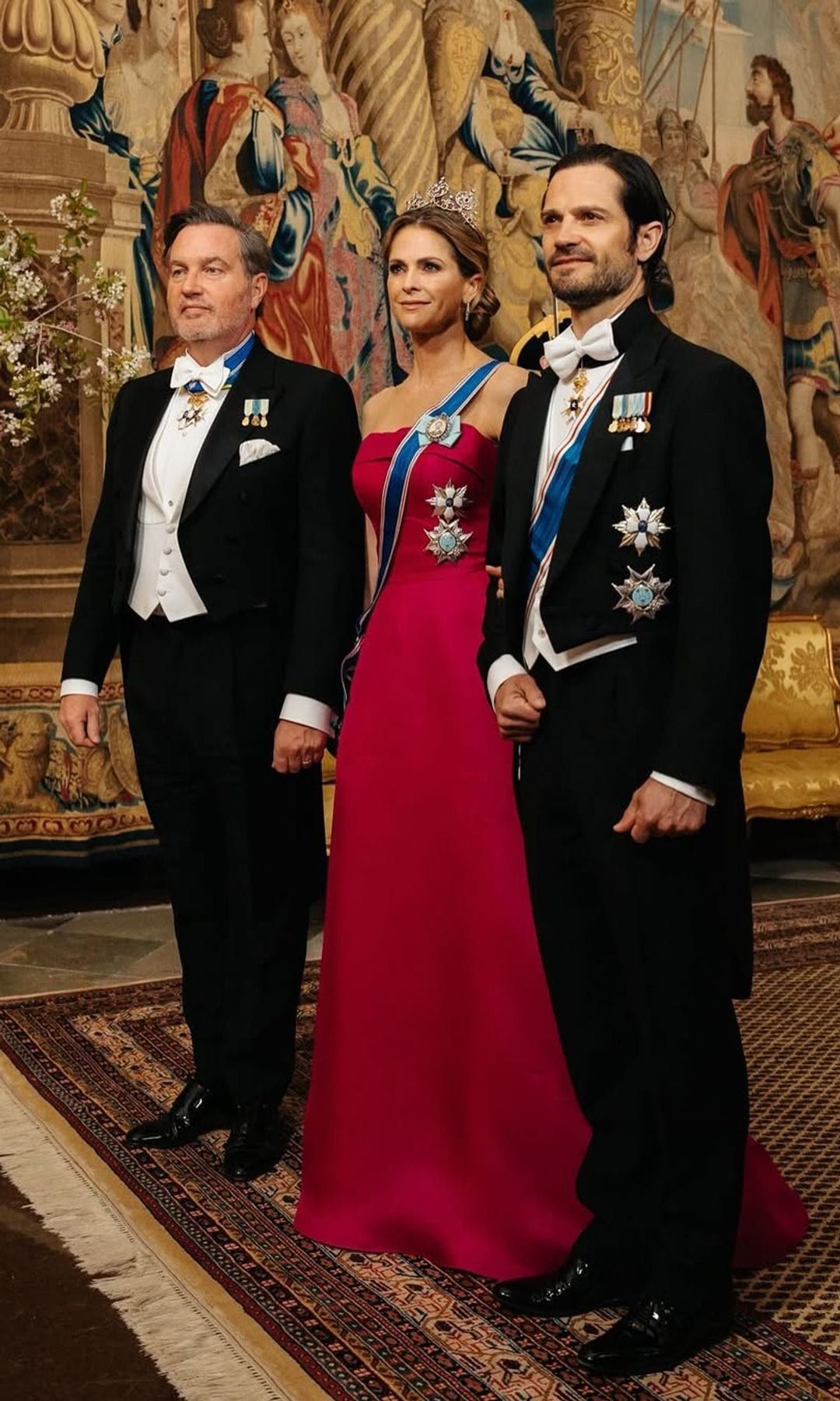 With the princess Sofia of maternity leave, Princess Magdalena entered the gallery of the Royal Palace of Stockolm with her husband, Chris O'Neill, and her brother, Prince Carlos Felipe