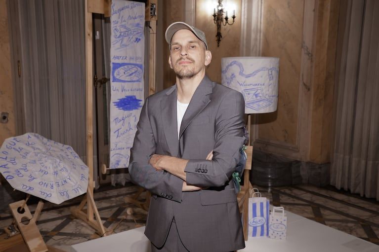 Nahuel neighbor presented his exhibition Versailles. (Photo: Mass Group)