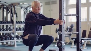 The squats with body weight