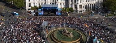 85,000 people jumping to the rhythm of Catholic slogans in cyber are just one more piece of the Hakuna Puzzle complex