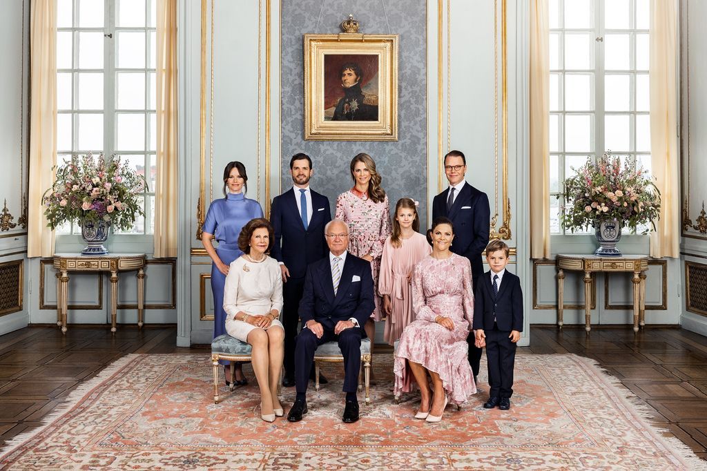 Official image of the Swedish royal family