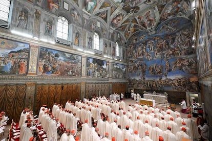 General view of the Mass held by Pope Leo XIV in the Sistine Chapel.