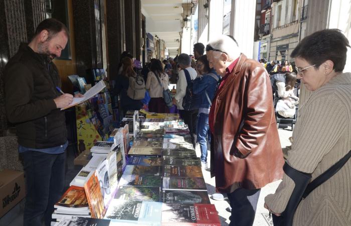 Books take the main street of Palencia