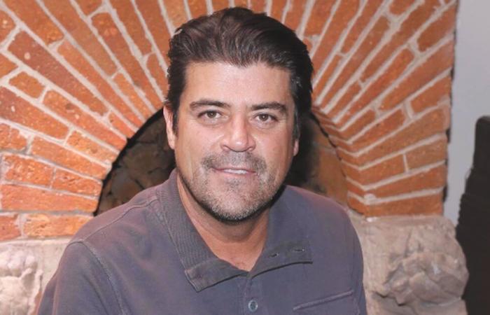 They criticize the “donkey” van Rankin for driving interviews