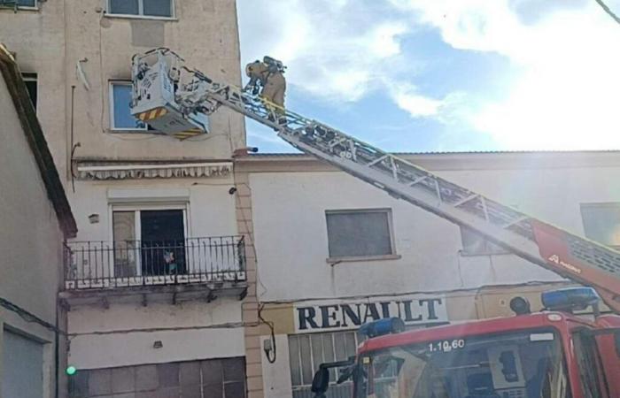 Two people have to be rescued by firefighters