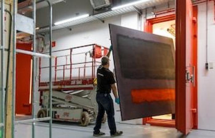 A child raised a Rothko valued at USD 60 million and it is unknown who will pay the restoration