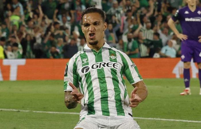 Betis takes advantage over Fiorentina at Conference League