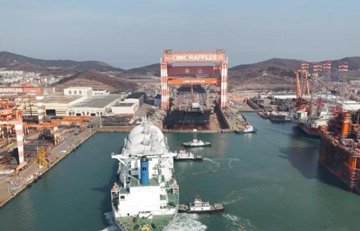 PAE E YPF add up to a second ship to export gas to the world