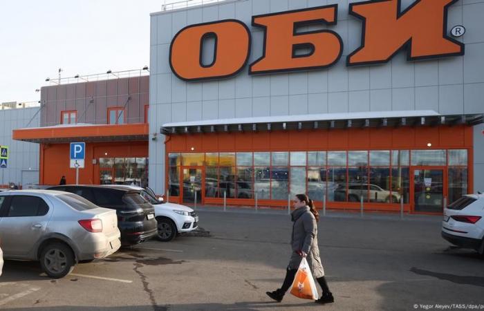 Why do the West conserve their brands in Russia – DW – 05/02/2025