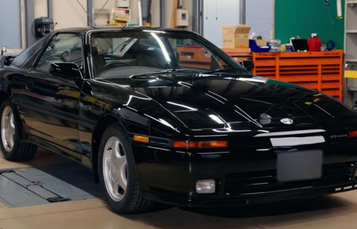This is how Toyota Gazoo Racing has restored a supra A70 until leaving it as a new