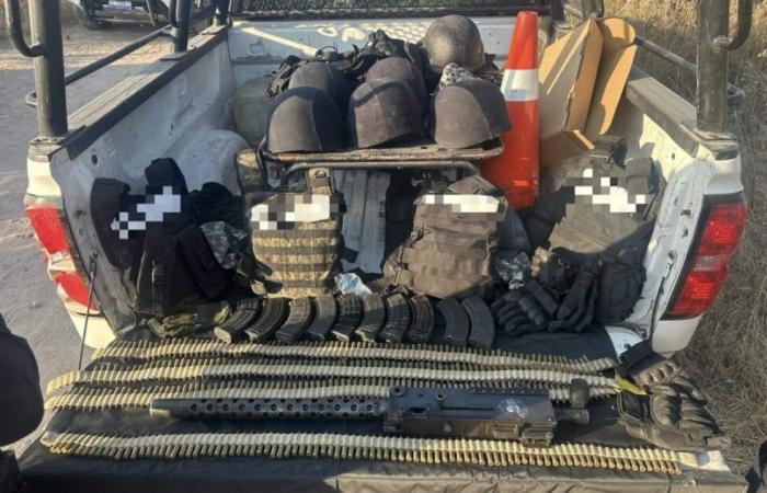 Alleged CJNG hitmen leave a truck with Arsenal when fleeing police officers in Guanajuato
