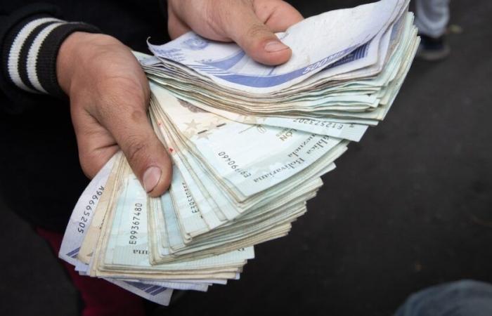 The Venezuelan currency fell in April 20% against the dollar: the largest monthly devaluation so far from 2025