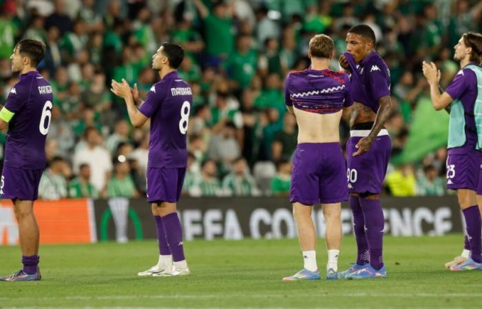 Fiorentina looks favorite
