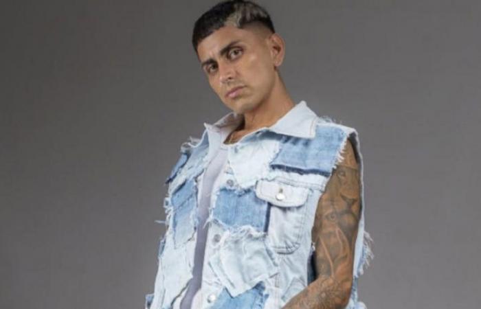 Argentine artist “El Villano” announces that he lives with HIV