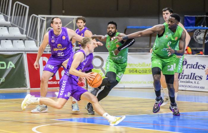 There is no small rival for a super agropal Palencia at home