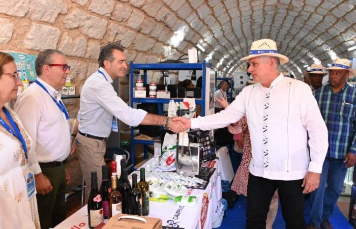 Praise Díaz-Canel Concept of the International Tourism Fair