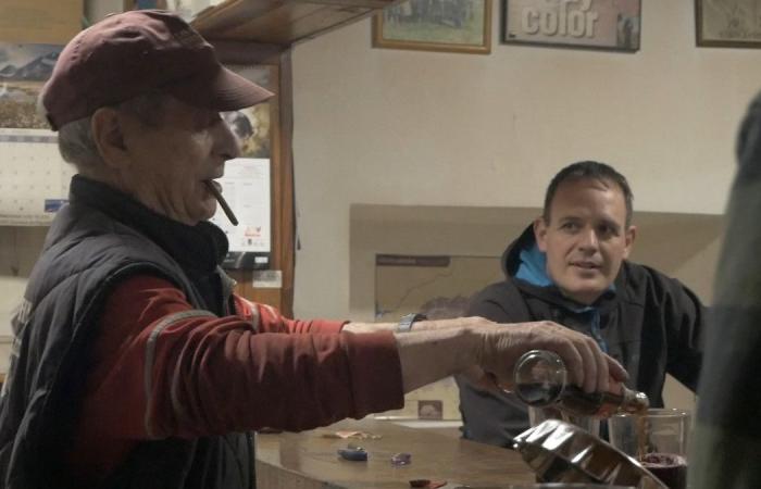 A documentary claims the telecllubes of the Palencia Mountain