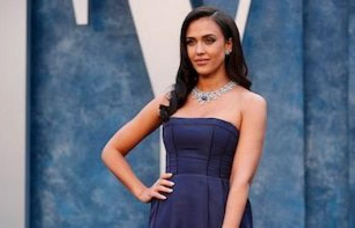 How is Jessica Alba’s method 3-1 to tone the abdominals