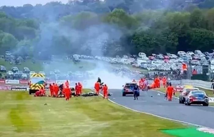 Tragedy in motorcycling left two dead pilots: fatal accident was seen live on TV
