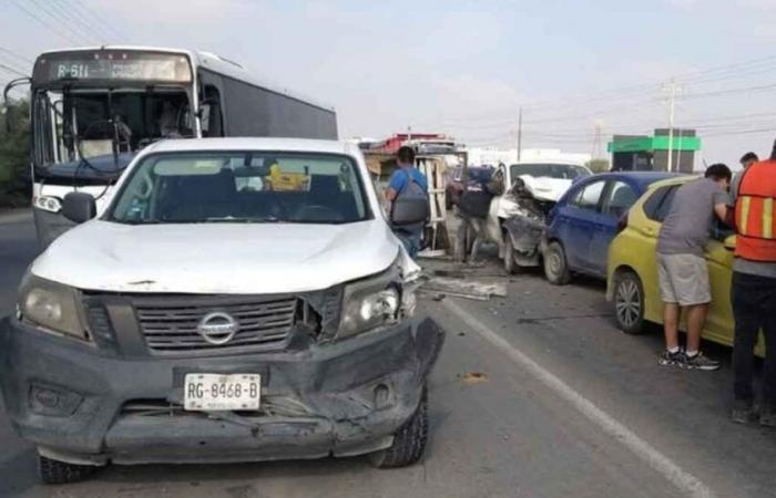 Apodaca road accident leaves six injured