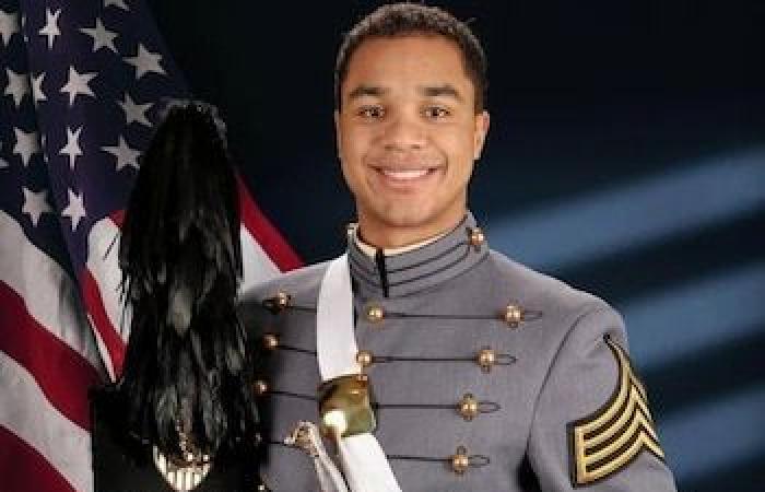 They find an American pilot on the shore of a river in Honduras