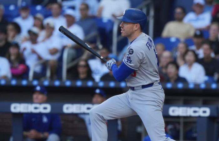 Freeman triple with full bases helps Dodgers beat Marlins 10-1